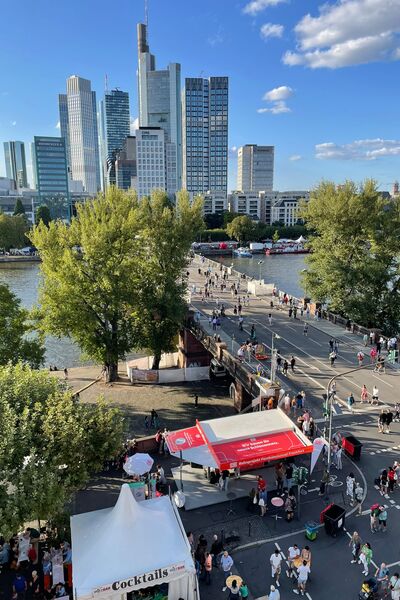 Der Stand der Deutschen Bahn auf dem Museumsuferfest 2024